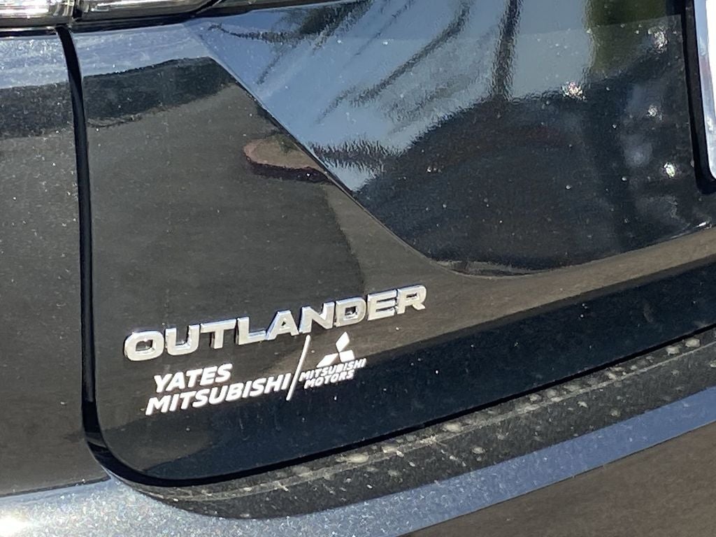 2026 Mitsubishi Outlander SE