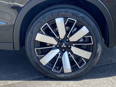 2026 Mitsubishi Outlander SE