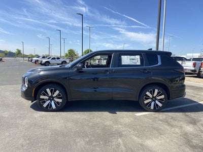 2026 Mitsubishi Outlander SE