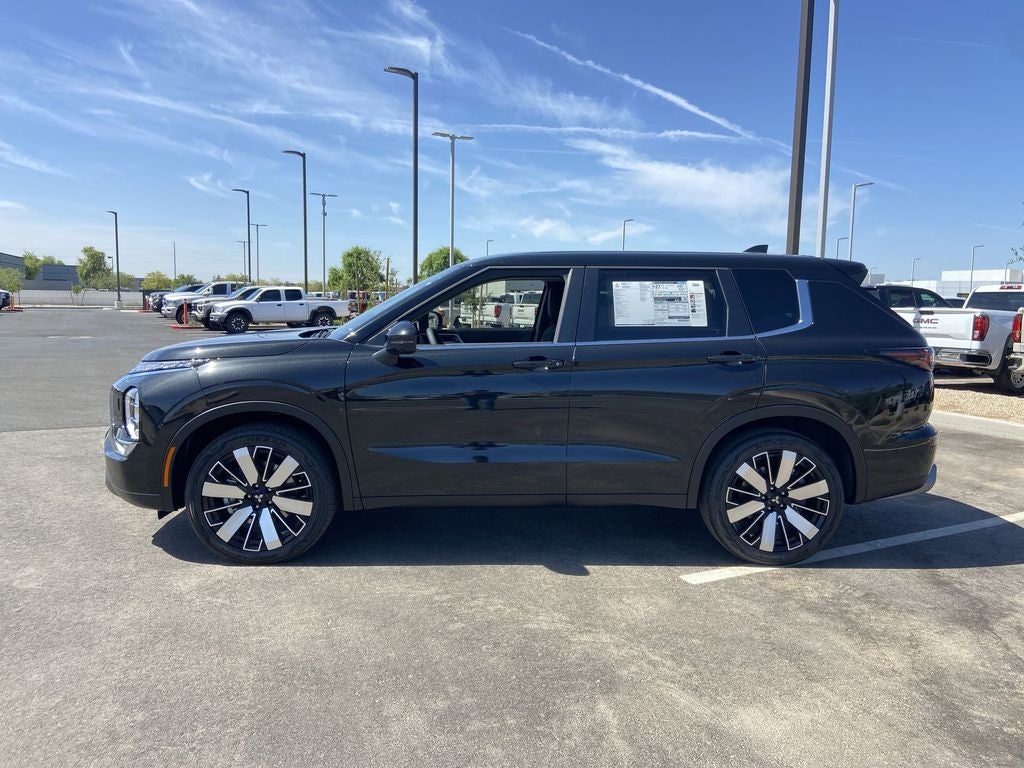 2026 Mitsubishi Outlander SE