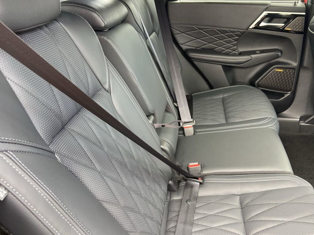 2026 Mitsubishi Outlander Black Edition