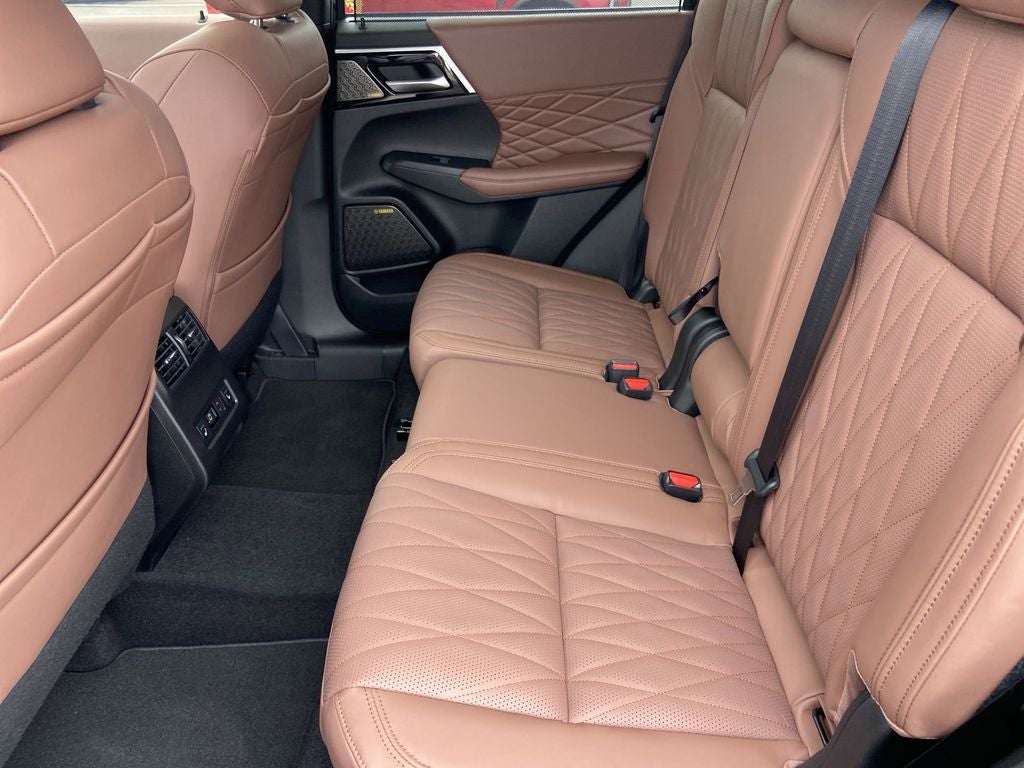2026 Mitsubishi Outlander SEL
