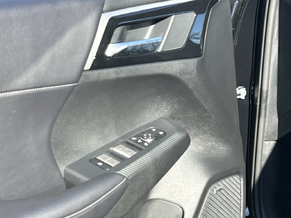 2026 Mitsubishi Outlander PHEV SE