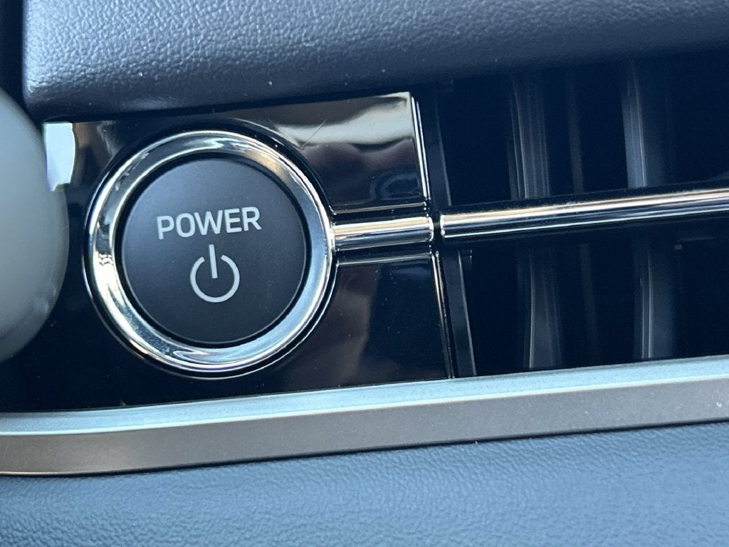 2026 Mitsubishi Outlander PHEV SE Tech Package