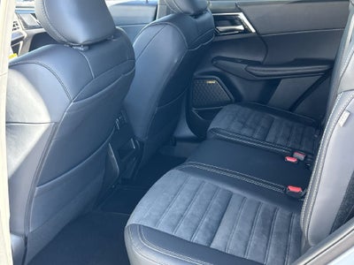 2026 Mitsubishi Outlander PHEV SE Tech Package