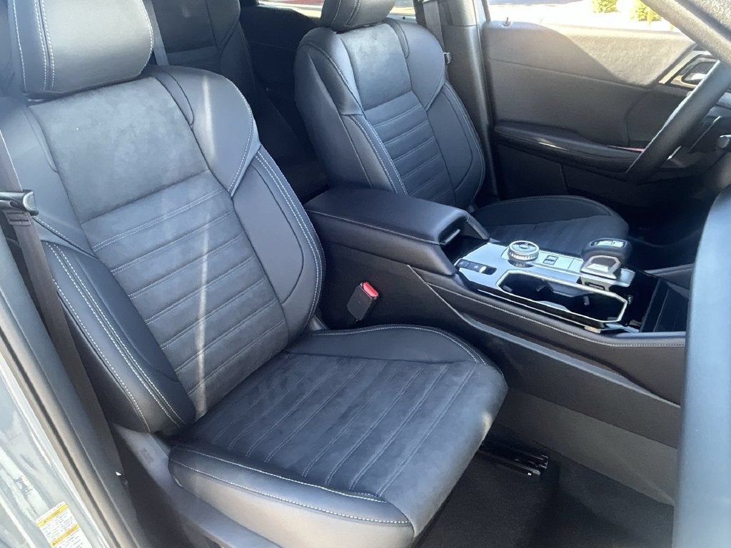 2026 Mitsubishi Outlander PHEV SE Tech Package