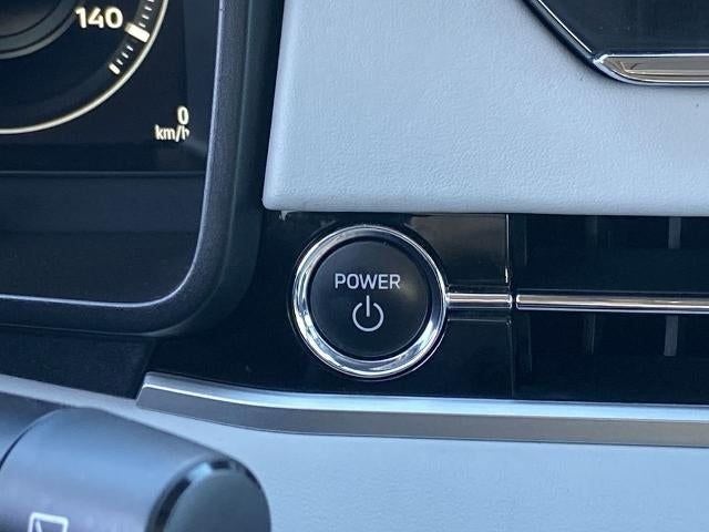 2024 Mitsubishi Outlander PHEV SEL Platinum Edition