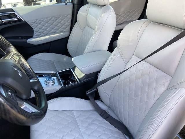 2024 Mitsubishi Outlander PHEV SEL Platinum Edition