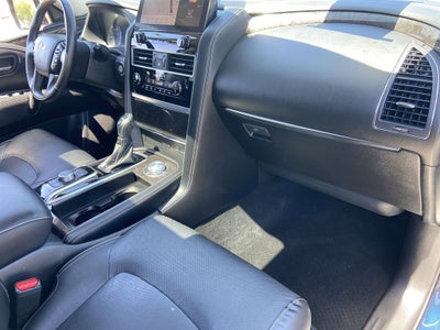2024 INFINITI QX80 LUXE
