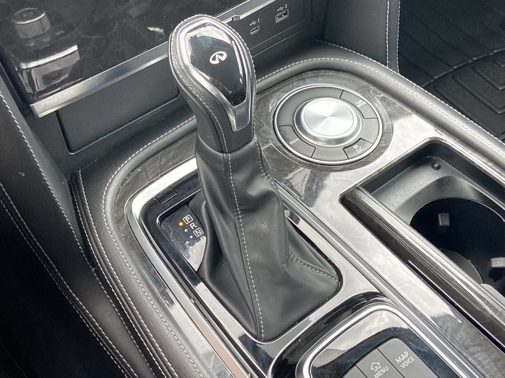 2022 INFINITI QX80 LUXE