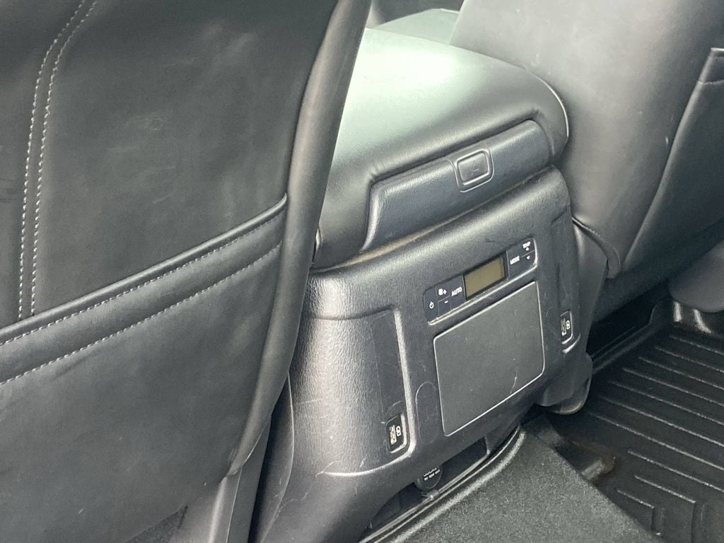 2022 INFINITI QX80 LUXE