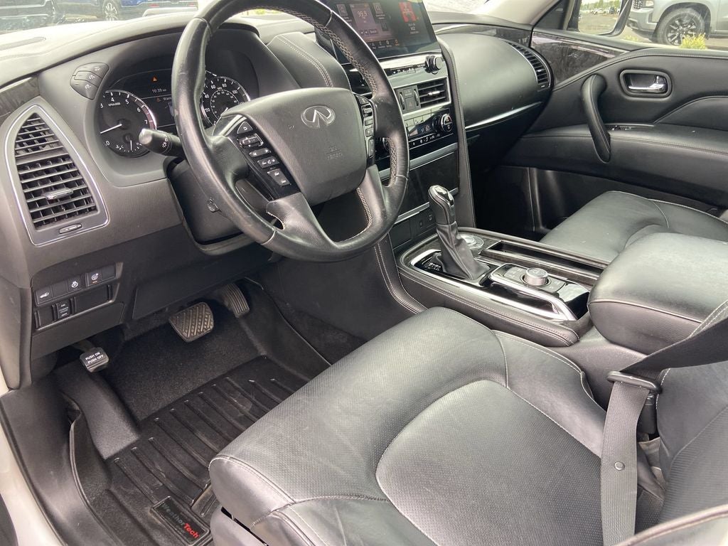 2022 INFINITI QX80 LUXE