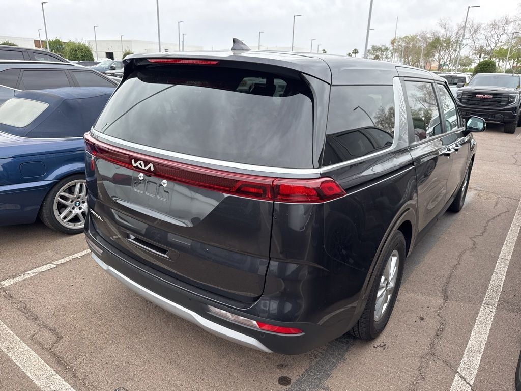 2023 Kia Carnival LX