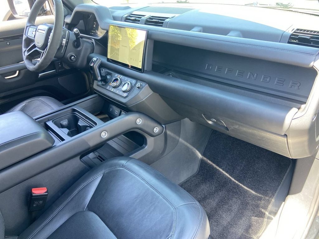 2023 Land Rover Defender 110 V8