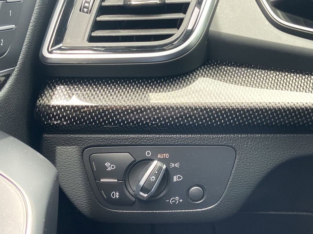 2022 Audi SQ5 Premium Plus quattro