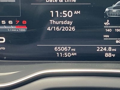 2022 Audi SQ5 Premium Plus quattro