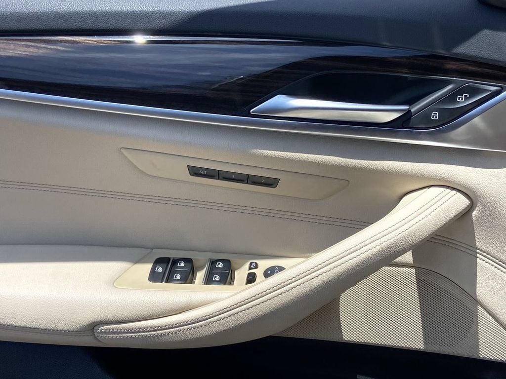 2022 BMW 5 Series 530i