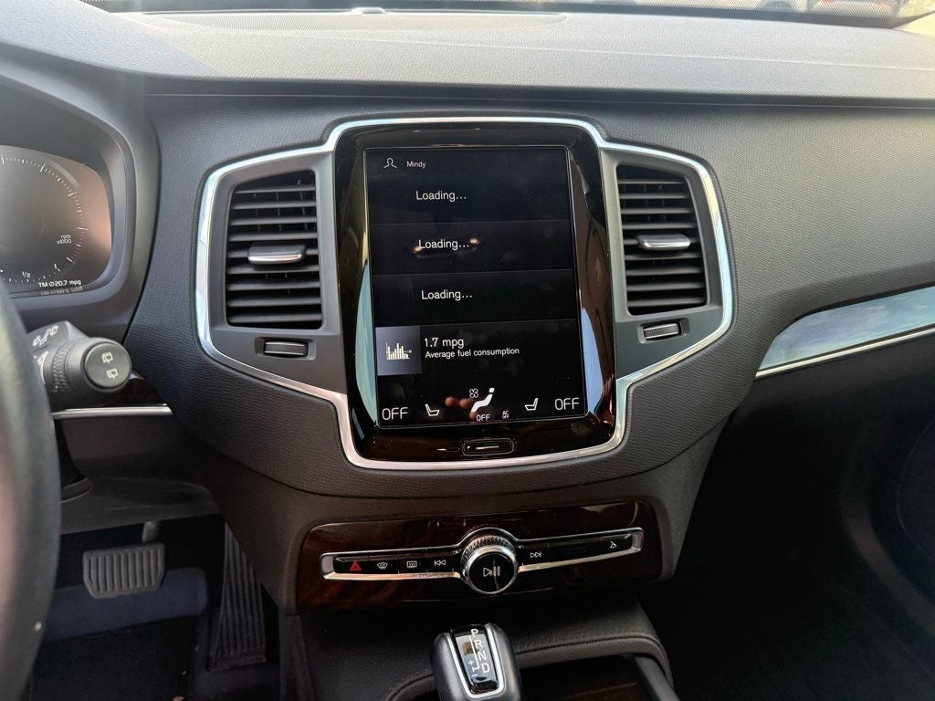 2019 Volvo XC90 T6 Momentum