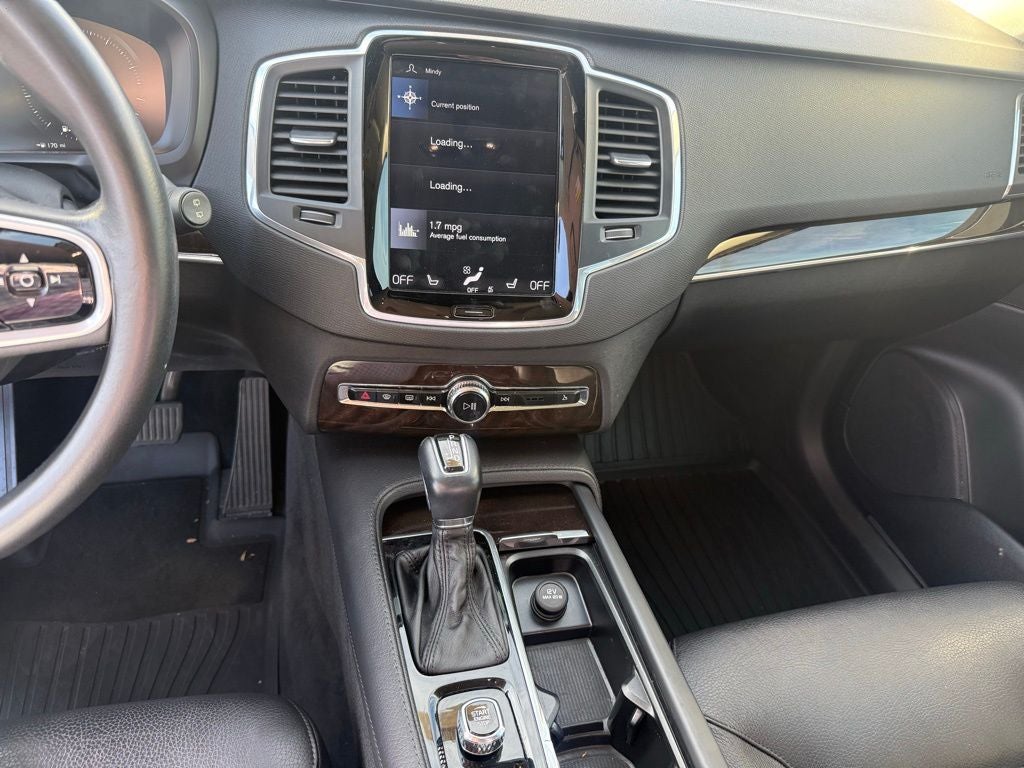 2019 Volvo XC90 T6 Momentum
